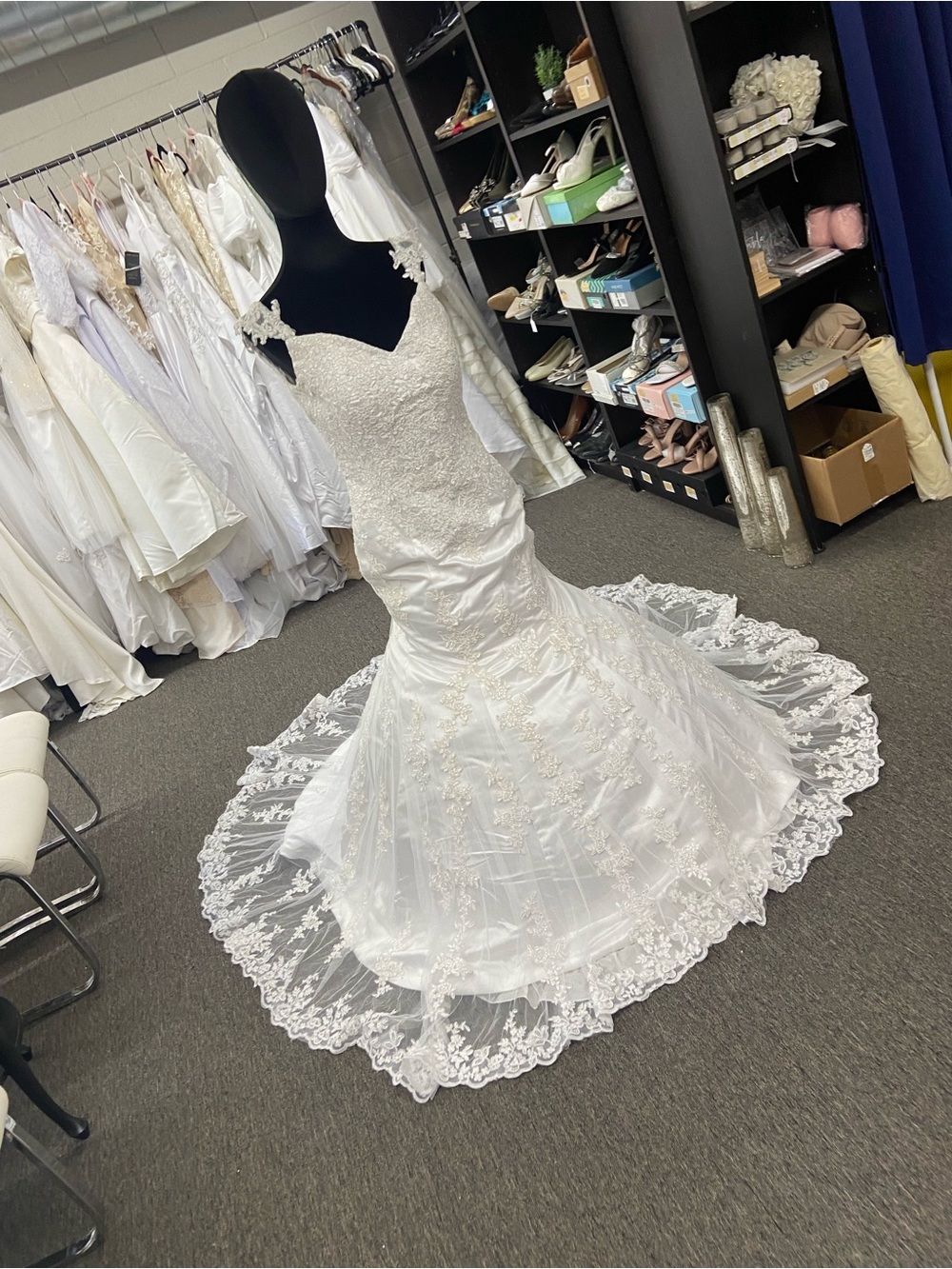 NWT JJs House White Lace Mermaid Bridal Gown with Floral Train
